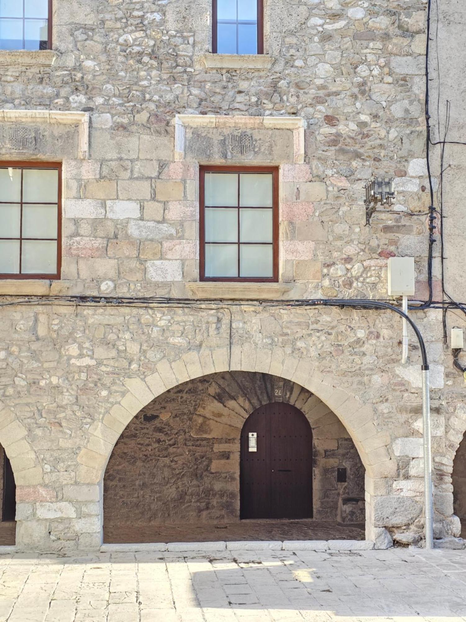 En El Corazon De Baga, Precioso Pueblo Medieval ภายนอก รูปภาพ